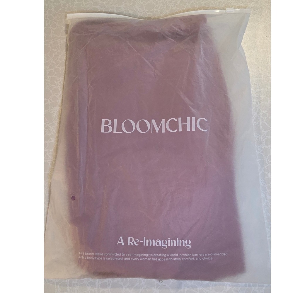 BloomChic Lavender Sheer Chiffon Blouse Top Plus Size 22-24 NWT Asymmetrical - Picture 8 of 8